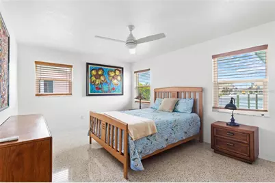 525 Lillian Drive, Madeira Beach, FL 33708 - Photo 17