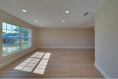 6528 Santiago Court, Apollo Beach, FL 33572 - Photo 5