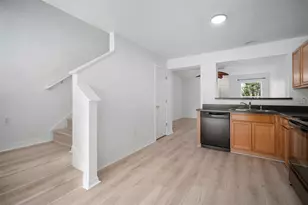 6831 Dartmouth Hill St, Riverview, FL 33578 - Photo 9