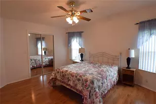 10105 Wellington Ave, Dade City, FL 33525 - Photo 13