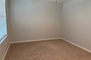 1703 Johnson Pointe Dr, Plant City, FL 33566 - Photo 11