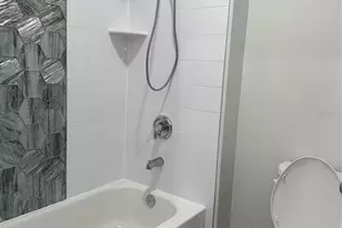 1703 Johnson Pointe Dr, Plant City, FL 33566 - Photo 23