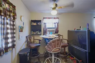 6812 E 21st Ave, Tampa, FL 33619 - Photo 9