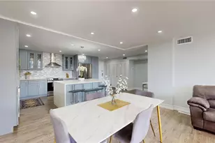 400 Island Way, Clearwater Beach, FL 33767 - Photo 7