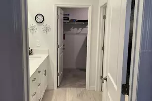 34780 Rainville Loop, Zephyrhills, FL 33541 - Photo 15