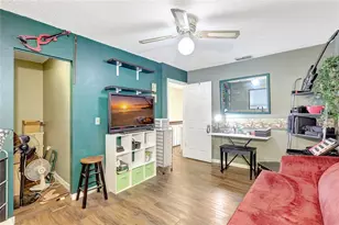 2811 S Pines Dr, Largo, FL 33771 - Photo 25