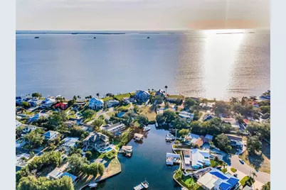 117 Carlyle Drive, Palm Harbor, FL 34683 - Photo 9