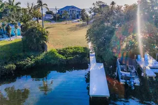 117 Carlyle Dr, Palm Harbor, FL 34683 - Photo 15