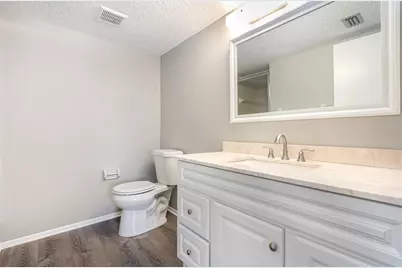 942 Capri Isles Boulevard #207, Venice, FL 34292 - Photo 11