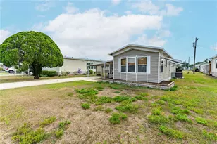 5428 Joyce St, Zephyrhills, FL 33542 - Photo 5