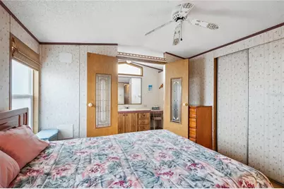 5428 Joyce Street, Zephyrhills, FL 33542 - Photo 15