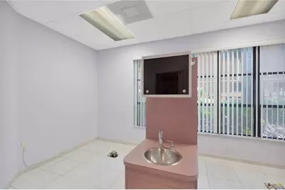 3830 Tampa Road #100, Palm Harbor, FL 34684 - Photo 21