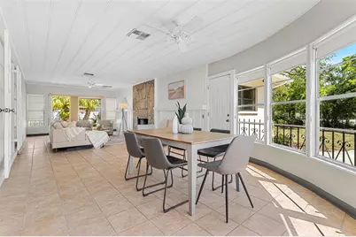 300 22nd Avenue S, Saint Petersburg, FL 33705 - Photo 9