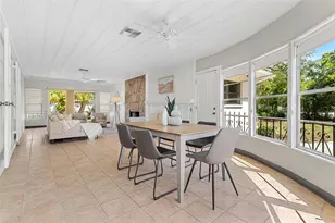 300 22nd Ave S, Saint Petersburg, FL 33705 - Photo 9