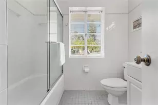 300 22nd Ave S, Saint Petersburg, FL 33705 - Photo 23