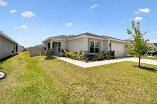 105 Blue Alice Spring Ct, Ruskin, FL 33570 - Photo 3