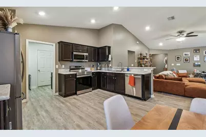 105 Blue Alice Spring Court, Ruskin, FL 33570 - Photo 15