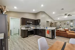 105 Blue Alice Spring Ct, Ruskin, FL 33570 - Photo 15