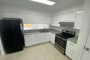 13909 Fletchers Mill Dr, Tampa, FL 33613 - Photo 3