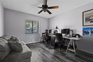 3709 Greenery Ct, Tampa, FL 33618 - Photo 15