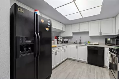 3709 Greenery Court #209, Tampa, FL 33618 - Photo 5