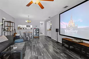 3709 Greenery Ct, Tampa, FL 33618 - Photo 9