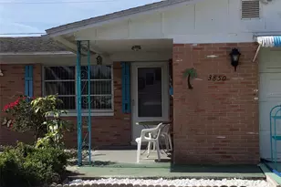 3850 Sablewood Dr, Holiday, FL 34691 - Photo 3