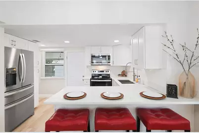 1601 54th Street S, Gulfport, FL 33707 - Photo 5