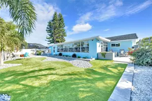 1015 Spindle Palm Way, Apollo Beach, FL 33572 - Photo 63