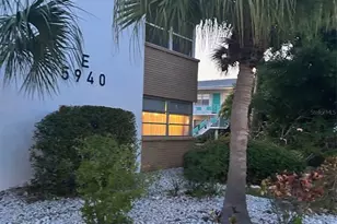 5940 21st St N, Saint Petersburg, FL 33714 - Photo 7