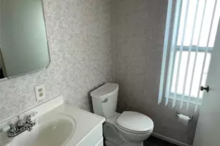 210 Royal Palm Cir, Largo, FL 33778 - Photo 17