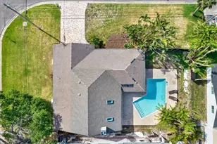 680 Capri Blvd, Treasure Island, FL 33706 - Photo 21