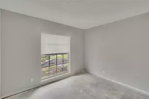 814 Seabreeze Dr, Ruskin, FL 33570 - Photo 19