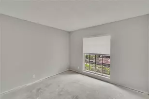 814 Seabreeze Dr, Ruskin, FL 33570 - Photo 9