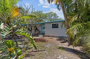 3025 50th St S, Gulfport, FL 33707 - Photo 1