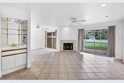 14856 Par Club Circle #14856, Tampa, FL 33618 - Photo 13