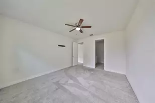 36959 Highland Mdws Ct, Zephyrhills, FL 33542 - Photo 27