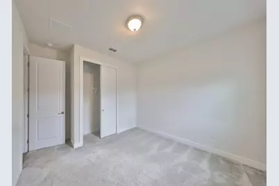 36959 Highland Meadows Court, Zephyrhills, FL 33542 - Photo 9