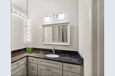 301 2nd Street N #13, Saint Petersburg, FL 33701 - Photo 11