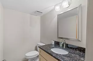 301 2nd St N, Saint Petersburg, FL 33701 - Photo 7