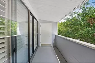 301 2nd St N, Saint Petersburg, FL 33701 - Photo 15