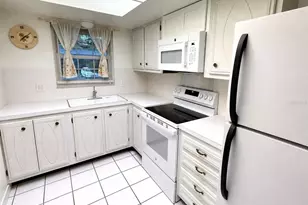 11200 102nd Ave, Seminole, FL 33778 - Photo 9