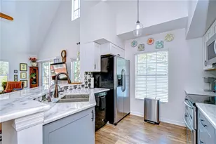 9304 Lake Chase Island Way, Tampa, FL 33626 - Photo 13