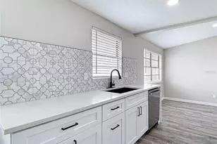 9201 Spyglass Ct, Tampa, FL 33615 - Photo 17