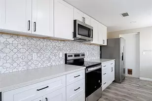 9201 Spyglass Ct, Tampa, FL 33615 - Photo 15