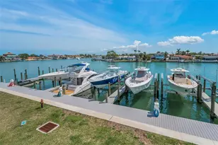 415 Island Way, Clearwater Beach, FL 33767 - Photo 51