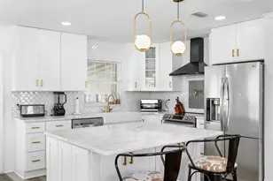 10716 Donbrese Ave, Tampa, FL 33615 - Photo 9