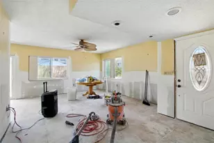 1671 Cape Ann Ave NE, Saint Petersburg, FL 33702 - Photo 7