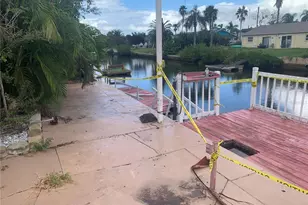 9900 Island Harbor Dr, Port Richey, FL 34668 - Photo 7