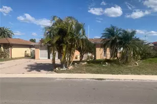 9900 Island Harbor Dr, Port Richey, FL 34668 - Photo 3